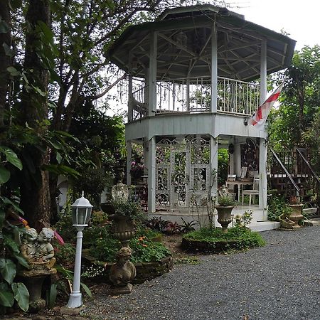 Balmy Hideout Cafe & Homestay Ban Huai Kaeo Экстерьер фото