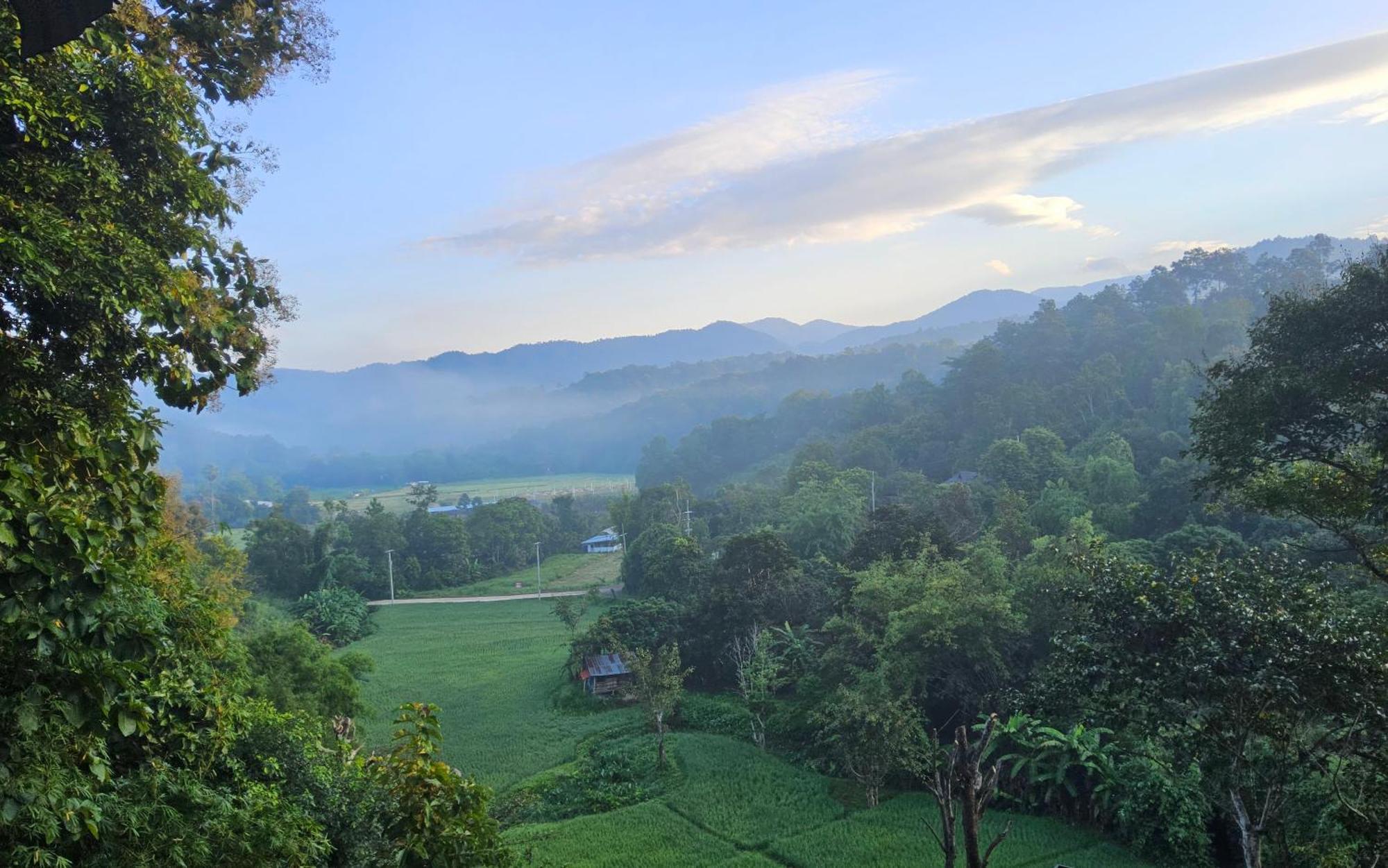 Balmy Hideout Cafe & Homestay Ban Huai Kaeo Экстерьер фото
